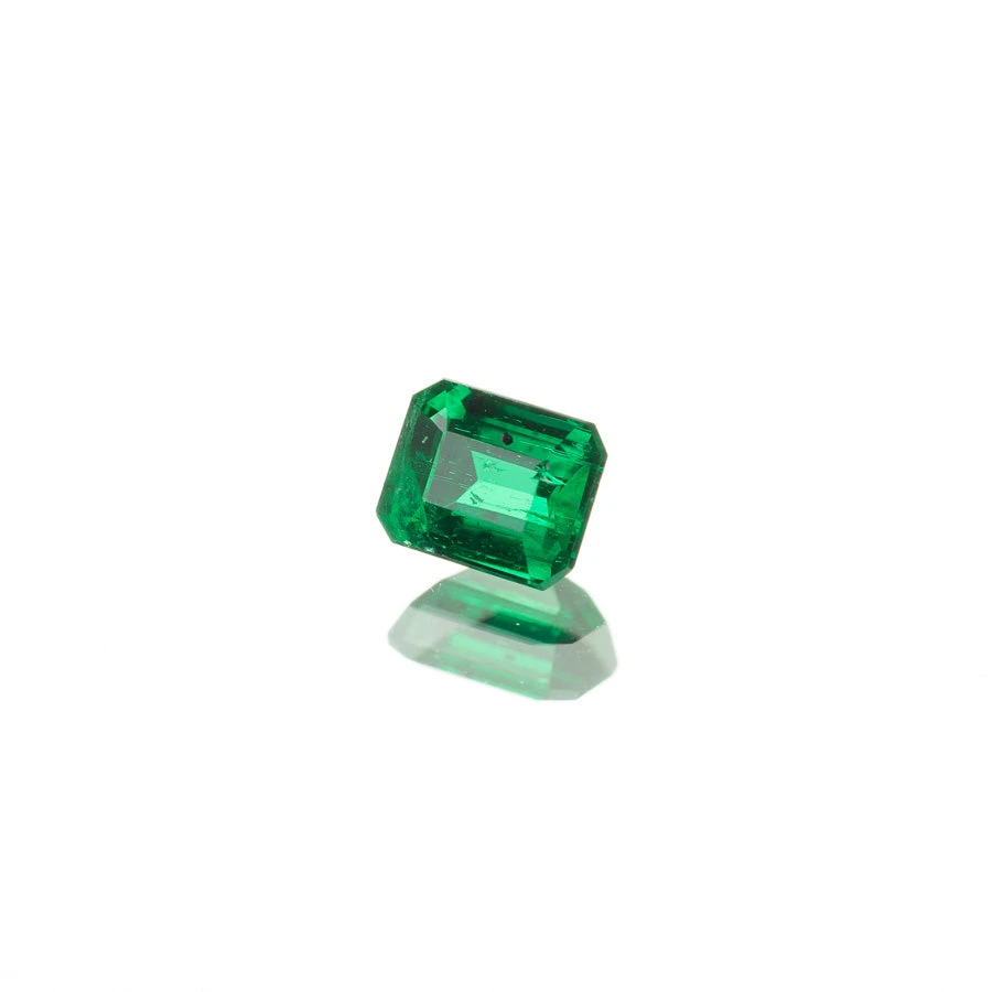 0.55ct Brazilian Emerald 4 0.55ct Brazilian Emerald - Image 2